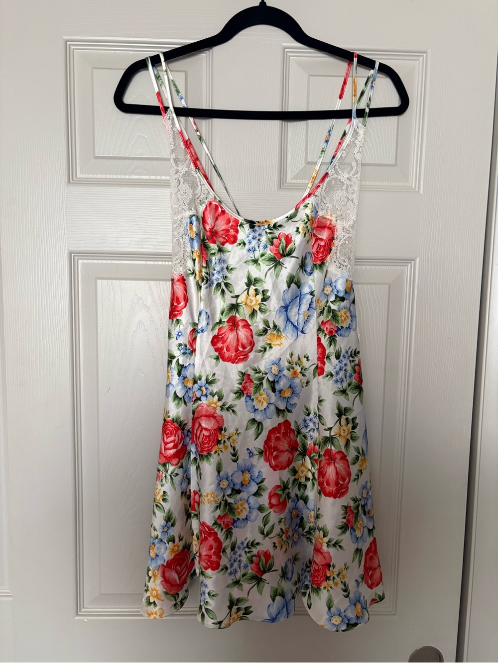 Victoria’s Secret Floral Satin Lace Slip Dress Chemise — Size M 🌸